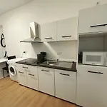 2 Schlafenzimmer Waschmaschine Eller Apartment