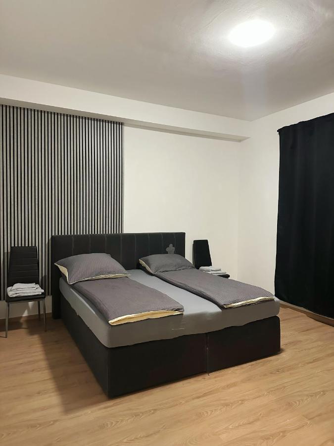 2 Schlafenzimmer Waschmaschine Eller *